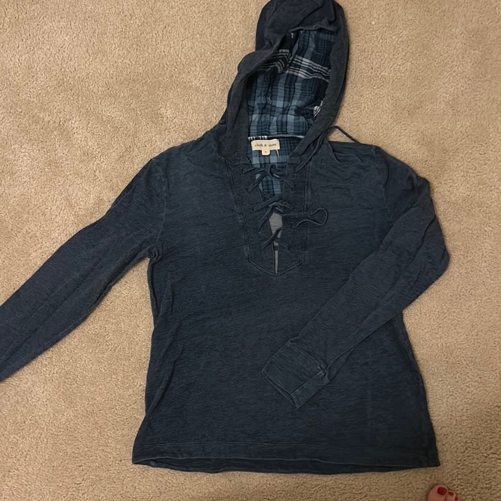 Cloth& Stone lightweight hooded top